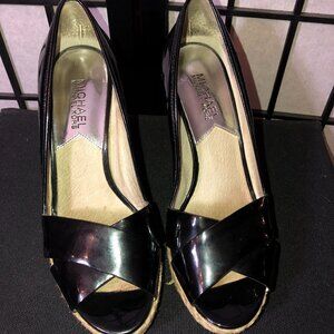 MICHAEL MICHAEL KORS SHINY BLACK WEDGES 7.5